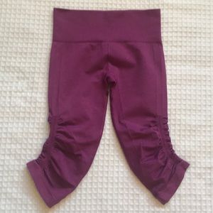 Lululemon cropped legging. Perfect condition!